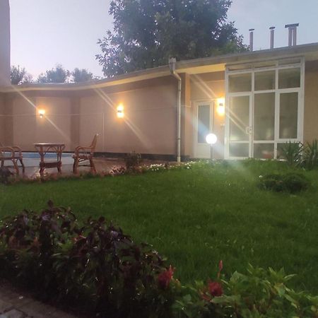 Rakat Hostel Tashkent Luaran gambar
