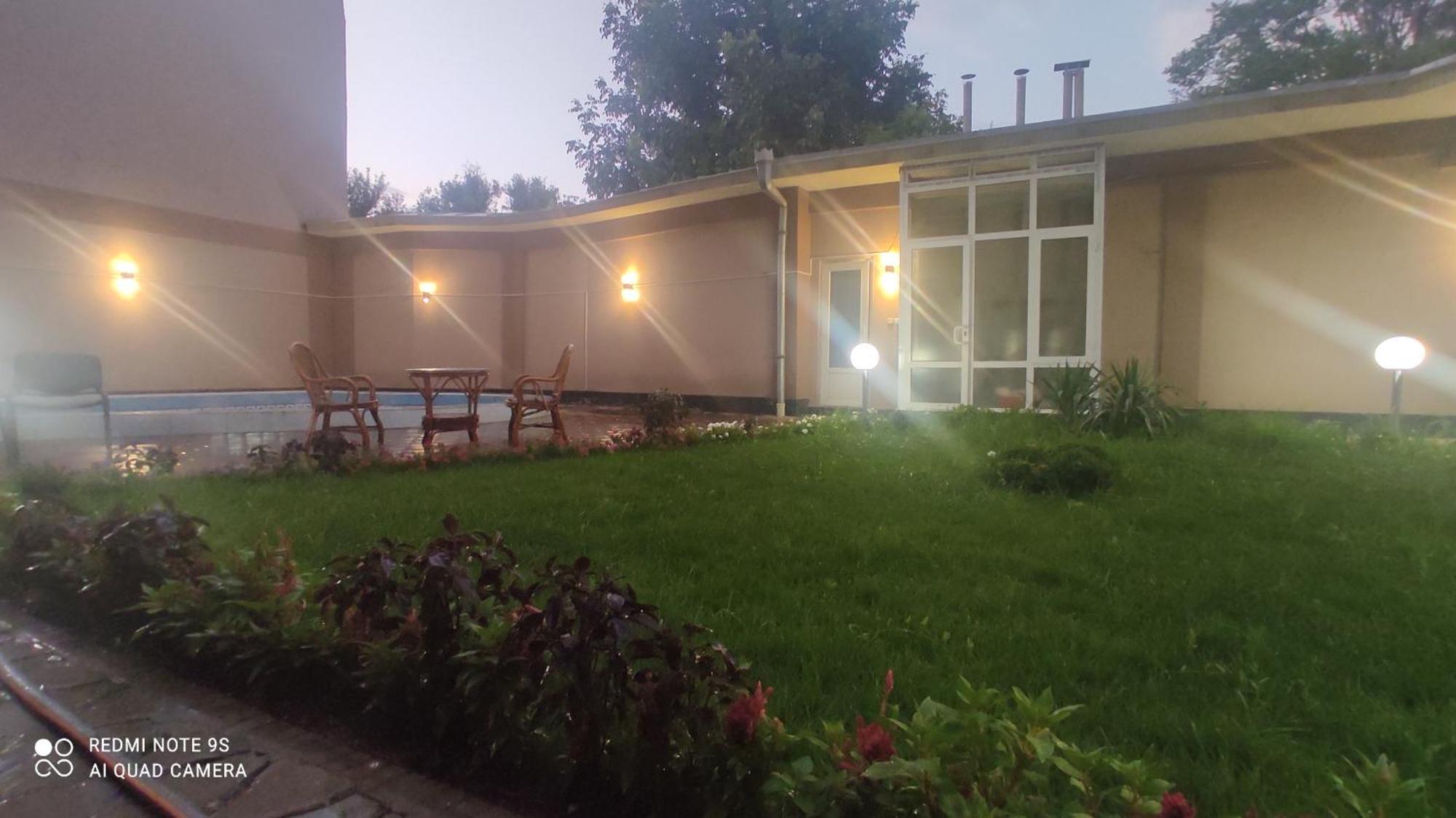 Rakat Hostel Tashkent Luaran gambar